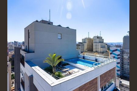 Apartamento à venda com 32m², 1 quarto e 1 vaga