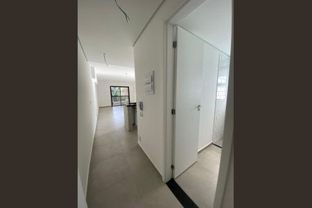 Apartamento à venda com 72m², 1 quarto e 1 vaga