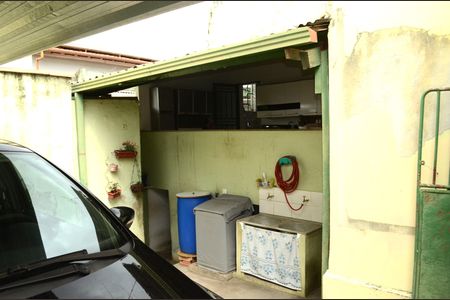 Casa à venda com 274m², 3 quartos e 3 vagasÁrea de Serviço