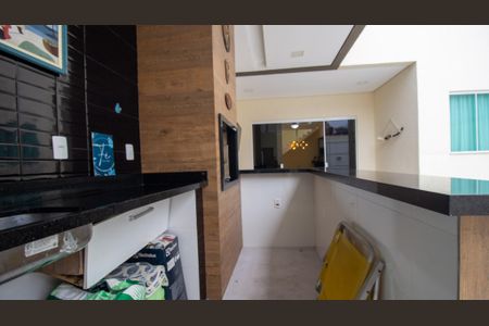 Casa de condomínio à venda com 250m², 4 quartos e 2 vagasÁrea Gourmet
