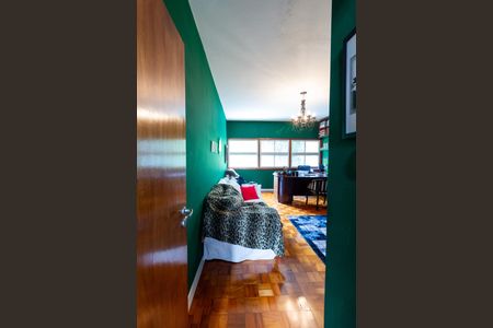 Casa à venda com 400m², 3 quartos e 4 vagas Casa à venda com 400m², 3 quartos e 4 vagasQuarto 1