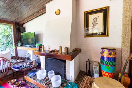 Casa à venda com 400m², 3 quartos e 4 vagas Casa à venda com 400m², 3 quartos e 4 vagasSala 2