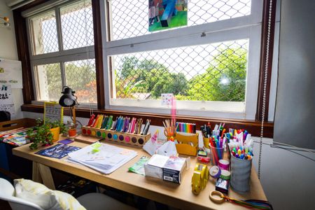 Casa à venda com 400m², 3 quartos e 4 vagas Casa à venda com 400m², 3 quartos e 4 vagasQuarto 2