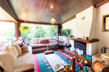 Casa à venda com 400m², 3 quartos e 4 vagas Casa à venda com 400m², 3 quartos e 4 vagasSala 2