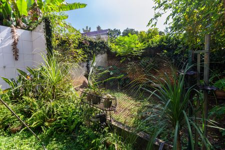 Casa à venda com 400m², 3 quartos e 4 vagas Casa à venda com 400m², 3 quartos e 4 vagasQuintal