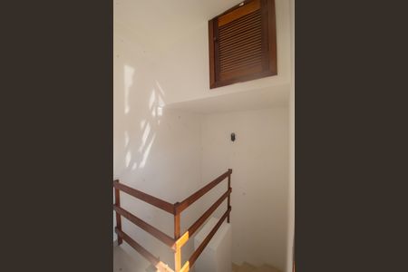Casa à venda com 180m², 3 quartos e 2 vagas Casa à venda com 180m², 3 quartos e 2 vagasCorredor