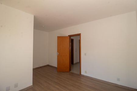 Casa à venda com 180m², 3 quartos e 2 vagas Casa à venda com 180m², 3 quartos e 2 vagasSuíte