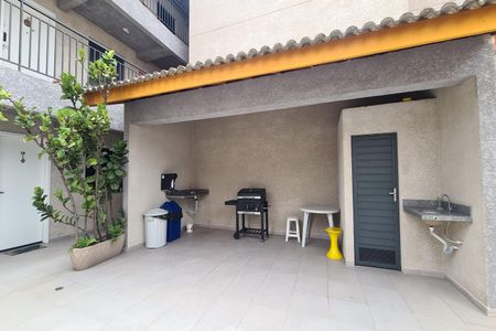 Apartamento à venda com 38m², 2 quartos e sem vaga Apartamento à venda com 38m², 2 quartos e sem vagaÁrea comum - Churrasqueira