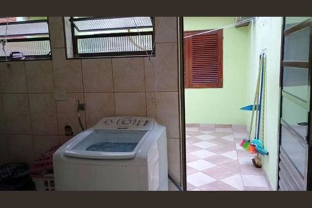 Casa à venda com 225m², 3 quartos e 2 vagas