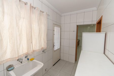 Casa de condomínio para alugar com 270m², 5 quartos e 2 vagas Casa de condomínio para alugar com 270m², 5 quartos e 2 vagasÁrea de Serviço