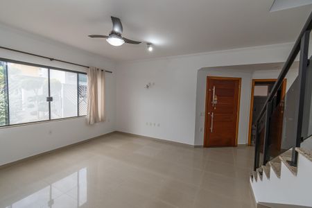 Casa de condomínio para alugar com 270m², 5 quartos e 2 vagas Casa de condomínio para alugar com 270m², 5 quartos e 2 vagasSala de Estar