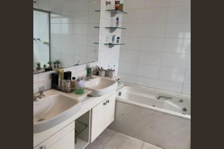 Apartamento à venda com 275m², 3 quartos e 4 vagas Apartamento à venda com 275m², 3 quartos e 4 vagasFoto 03