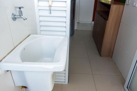 Apartamento à venda com 64m², 2 quartos e 1 vaga Apartamento à venda com 64m², 2 quartos e 1 vagaÁrea de Serviço