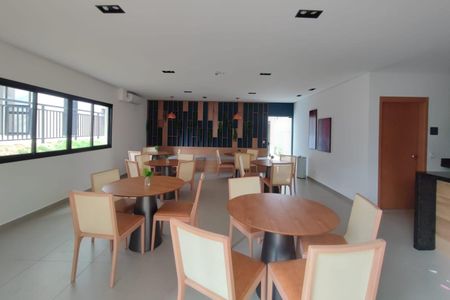 Apartamento à venda com 47m², 2 quartos e 1 vaga Apartamento à venda com 47m², 2 quartos e 1 vagaÁrea comum - Salão de festas