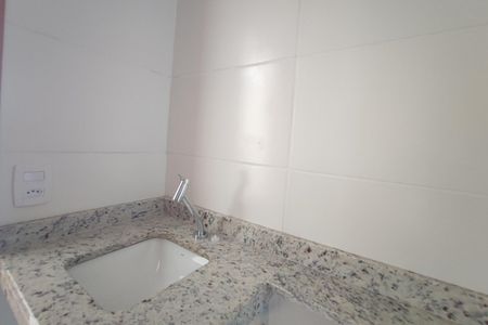 Apartamento à venda com 47m², 2 quartos e 1 vaga Apartamento à venda com 47m², 2 quartos e 1 vagaBanheiro