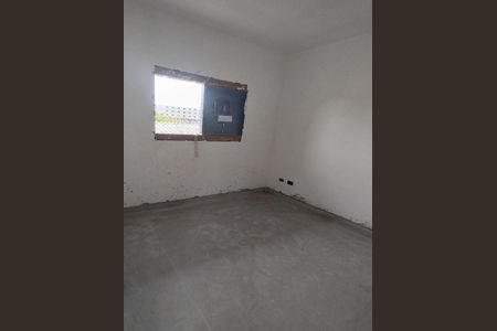 Apartamento à venda com 2 quartos, 34m² em Vila Antonieta, São Paulo