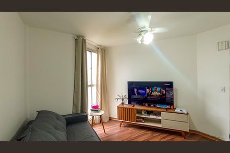 Sala de apartamento para alugar com 2 quartos, 60m² em Cristal, Porto Alegre