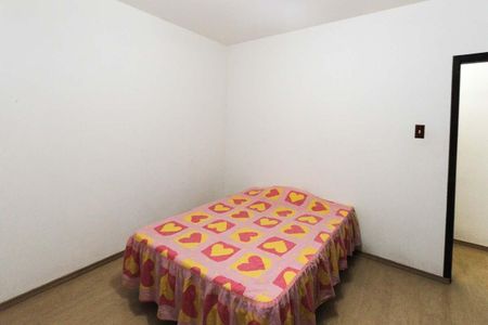 Casa à venda com 160m², 3 quartos e 2 vagas Casa à venda com 160m², 3 quartos e 2 vagasQuarto