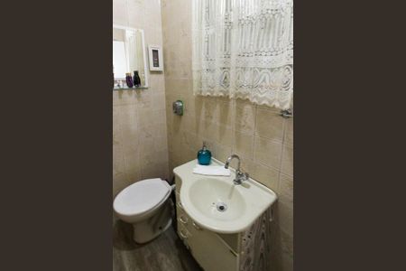 Casa à venda com 160m², 3 quartos e 2 vagas Casa à venda com 160m², 3 quartos e 2 vagasLavabo