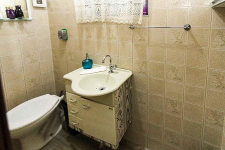 Casa à venda com 160m², 3 quartos e 2 vagas Casa à venda com 160m², 3 quartos e 2 vagasLavabo