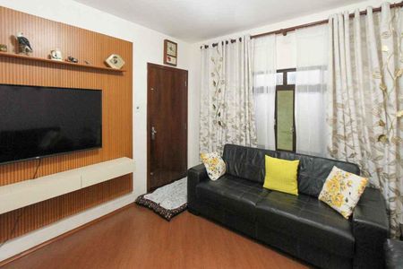 Casa à venda com 160m², 3 quartos e 2 vagas Casa à venda com 160m², 3 quartos e 2 vagasSala