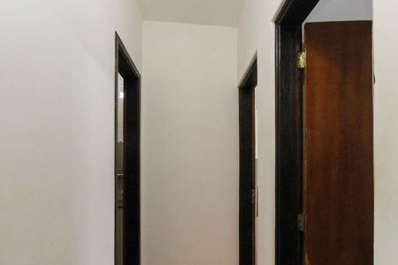 Casa à venda com 160m², 3 quartos e 2 vagas Casa à venda com 160m², 3 quartos e 2 vagasCorredor dos Quartos