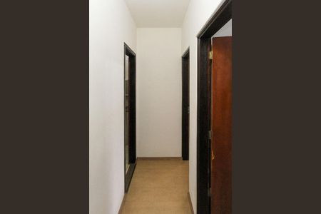 Casa à venda com 160m², 3 quartos e 2 vagas Casa à venda com 160m², 3 quartos e 2 vagasCorredor dos Quartos