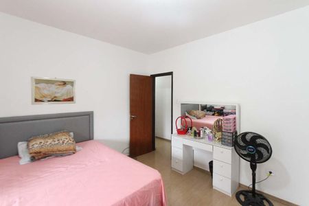 Casa à venda com 160m², 3 quartos e 2 vagas Casa à venda com 160m², 3 quartos e 2 vagasSuite