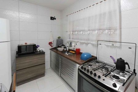 Casa à venda com 160m², 3 quartos e 2 vagas Casa à venda com 160m², 3 quartos e 2 vagasCozinha