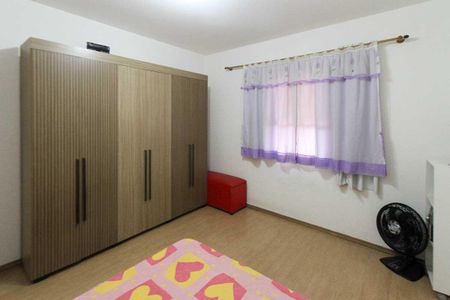 Casa à venda com 160m², 3 quartos e 2 vagas Casa à venda com 160m², 3 quartos e 2 vagasQuarto