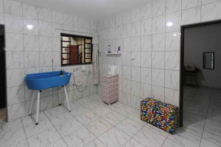 Casa à venda com 160m², 3 quartos e 2 vagas Casa à venda com 160m², 3 quartos e 2 vagasEdicula