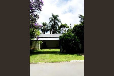 Casa para alugar com 949m², 4 quartos e 3 vagas