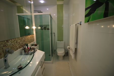 Apartamento à venda com 105m², 3 quartos e 1 vagaBanheiro da Suíte 1