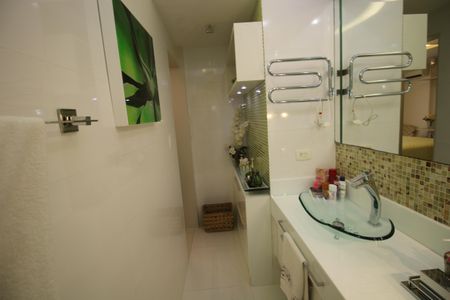 Apartamento à venda com 105m², 3 quartos e 1 vagaBanheiro da Suíte 1