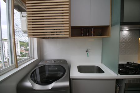 Apartamento à venda com 105m², 3 quartos e 1 vagaÁrea de Serviço