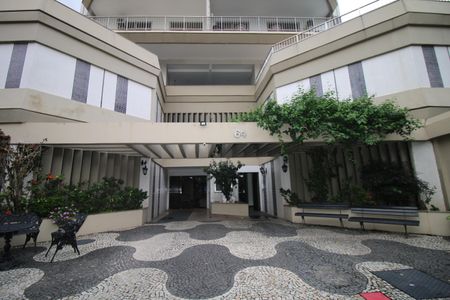 Apartamento à venda com 105m², 3 quartos e 1 vagaFachada e portaria