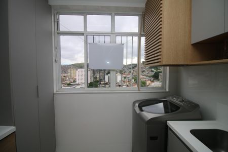 Apartamento à venda com 105m², 3 quartos e 1 vagaÁrea de Serviço