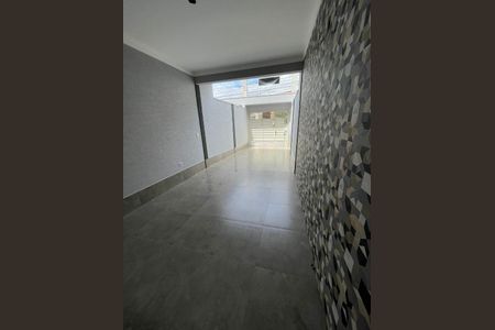 Casa à venda com 3 quartos, 160m² em Parque Sao Domingos, São Paulo