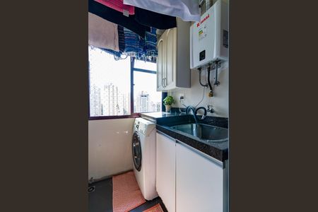 Apartamento à venda com 145m², 3 quartos e 3 vagas Apartamento à venda com 145m², 3 quartos e 3 vagasÁrea de Serviço