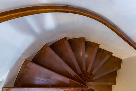 Apartamento à venda com 145m², 3 quartos e 3 vagas Apartamento à venda com 145m², 3 quartos e 3 vagasEscada