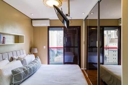 Apartamento à venda com 145m², 3 quartos e 3 vagas Apartamento à venda com 145m², 3 quartos e 3 vagasSuíte