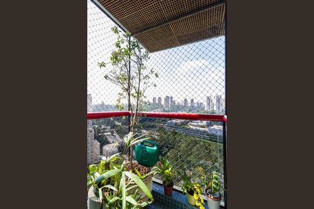 Apartamento à venda com 145m², 3 quartos e 3 vagas Apartamento à venda com 145m², 3 quartos e 3 vagasSacada