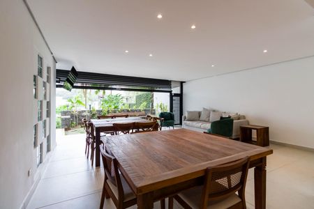 Apartamento à venda com 145m², 3 quartos e 3 vagas Apartamento à venda com 145m², 3 quartos e 3 vagasÁrea comum