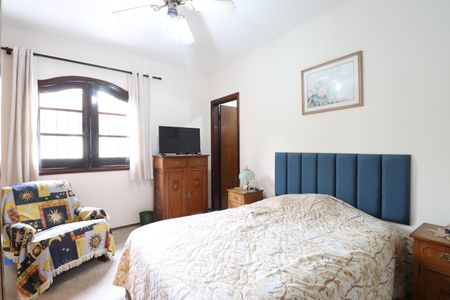 Casa à venda com 142m², 3 quartos e 3 vagasQuarto Suíte