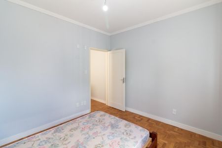 Casa à venda com 200m², 3 quartos e 2 vagas Casa à venda com 200m², 3 quartos e 2 vagasQuarto 1