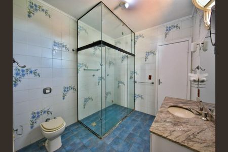 Casa à venda com 5 quartos, 327m² em Vila Mariana, São Paulo
