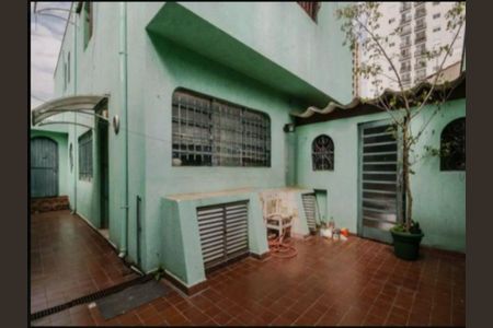 Casa à venda com 236m², 3 quartos e 4 vagas