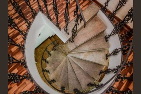 Casa à venda com 236m², 3 quartos e 4 vagas