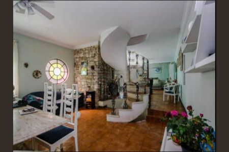 Casa à venda com 3 quartos, 236m² em Alto da Lapa, São Paulo