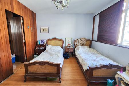 Apartamento à venda com 173m², 4 quartos e 1 vaga Apartamento à venda com 173m², 4 quartos e 1 vagaSuíte